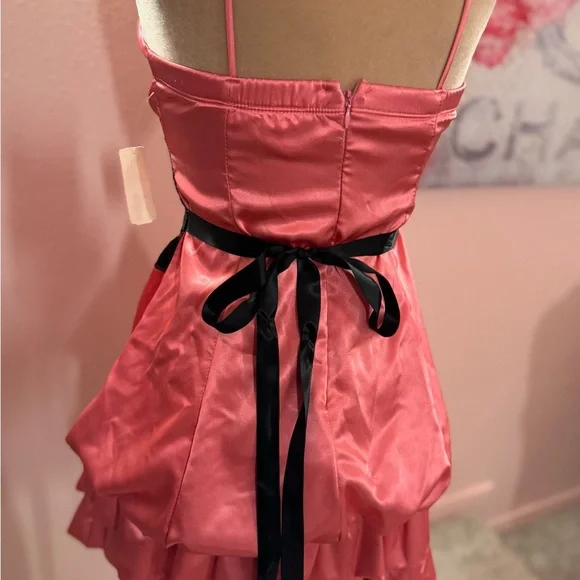 Y2K Pink Ruffled Dress with Black Lace Waist size L - Picture 3 of 7